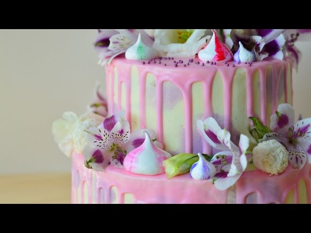 Изображение Как собрать двухъярусный торт и украсить живыми цветами