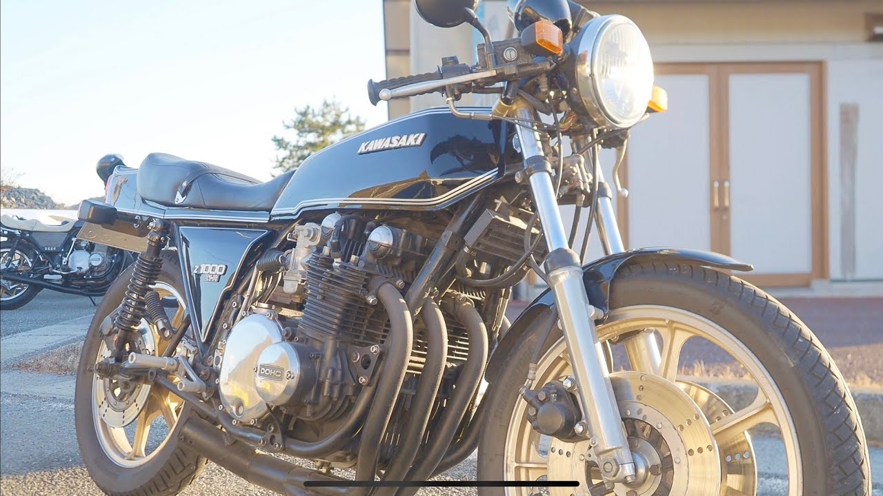 ネイキッドにカスタムされたKAWASAKI Z1-Rが渋すぎる❗メーカー不明の