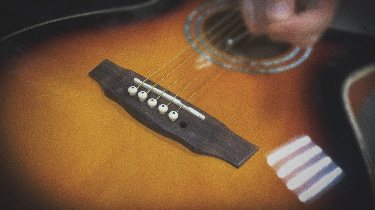 Замена струн на гитаре - YouTube