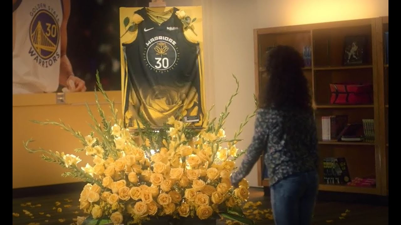 Why does the Warriors 2023 City Edition jersey have a yellow flower on it?  - AS USA