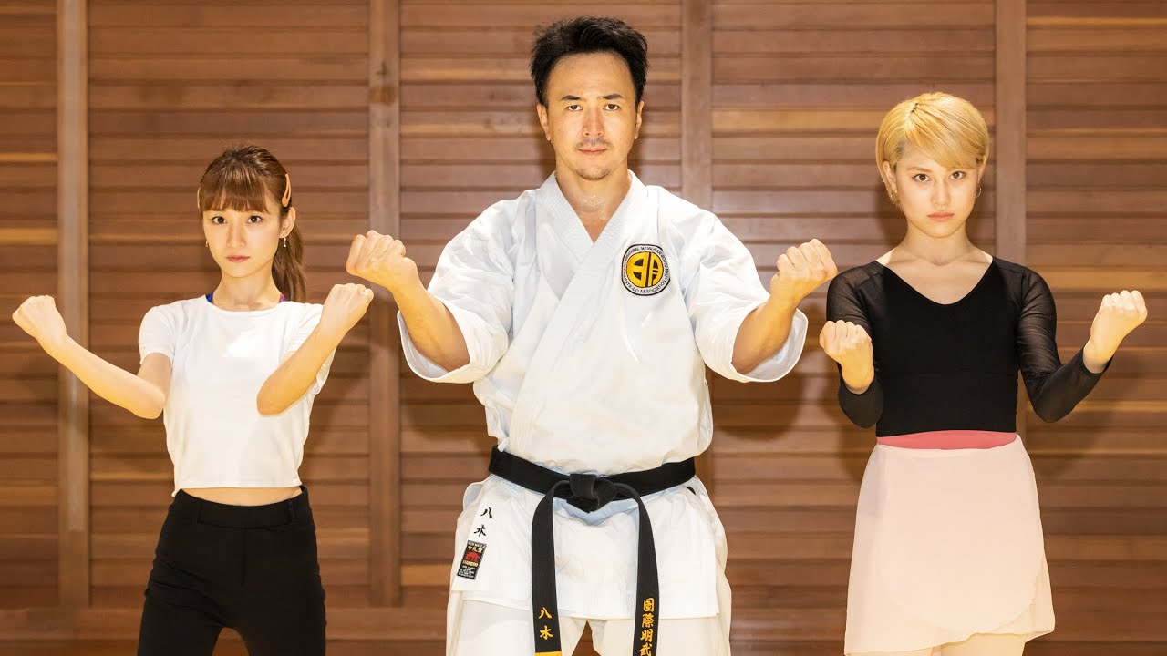 知ってる 空手着の着方と帯の結び方 How To Wear Karate Gi And Tie A Belt For The Beginners Youtube