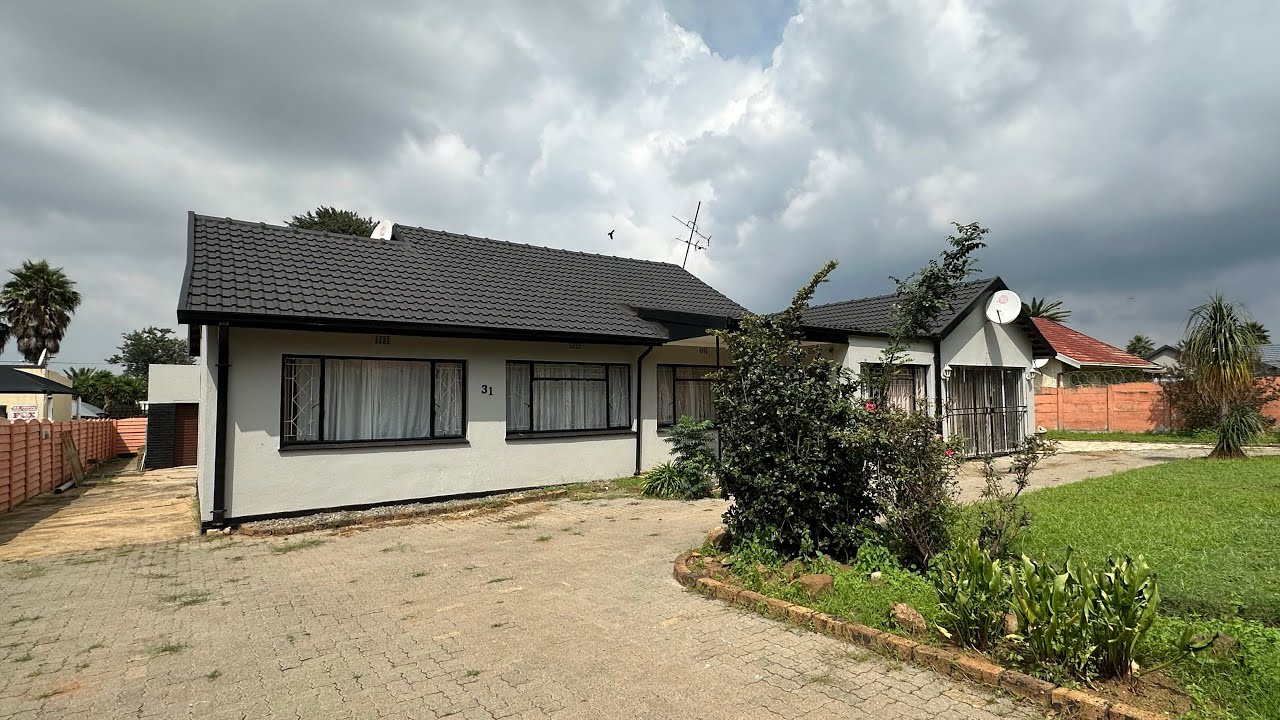 3 Bedroom Home in General Albertspark