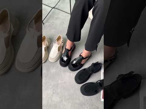 Чорні лакові закриті босоніжки натуральна шкіра глянець + текстильна сітка, видео 2