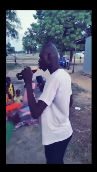 What was he doing??? 😂😂 || One Dance || One drink body shrink 😂😂 #funny #lol #black