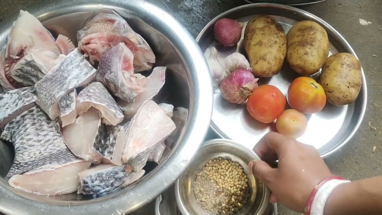 तिलापिया मछली का झाल#बंगाली तरीके से बनाना सीखे#गांव के स्टाइल में#YouTube shorts#trending videos