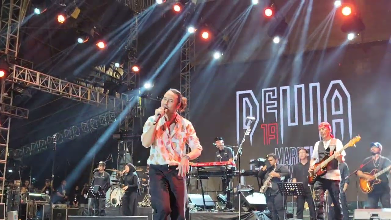 Roam Picisan Dewa 19 feat Ello konser PRPP Semarang 2025