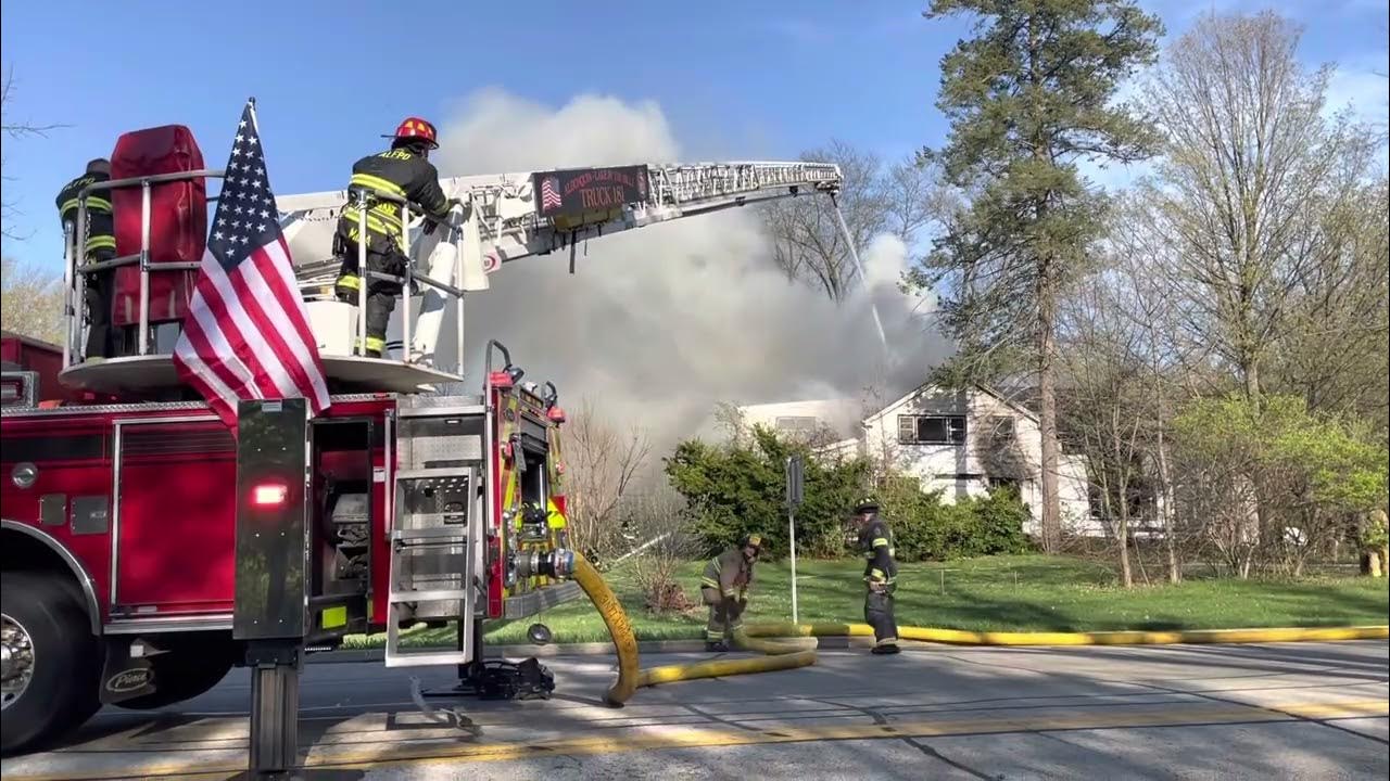 Crystal Lake (IL) Fire Rescue Box Alarm House Fire (4/21/23) - YouTube