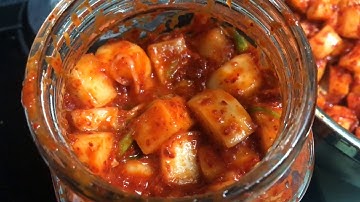 Cách làm kim chi củ cải giòn rụm SIÊU ĐƠN GIẢN/How to make Korean radish kimchi (EASY)