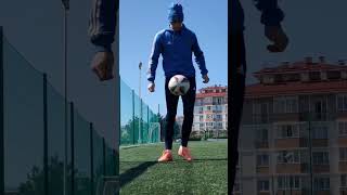 Повторил трюк Неймара🔥⚽ Как вам трюк!? ⚽ #football #skills #shortvideo #freestyle #tutorial #shorts