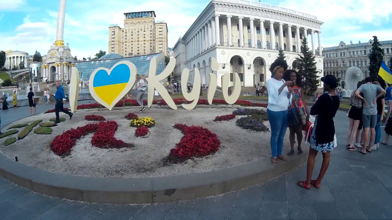 Нашествие Муравьев в Киеве. Роение на Майдане Незалености. Муравьи ...