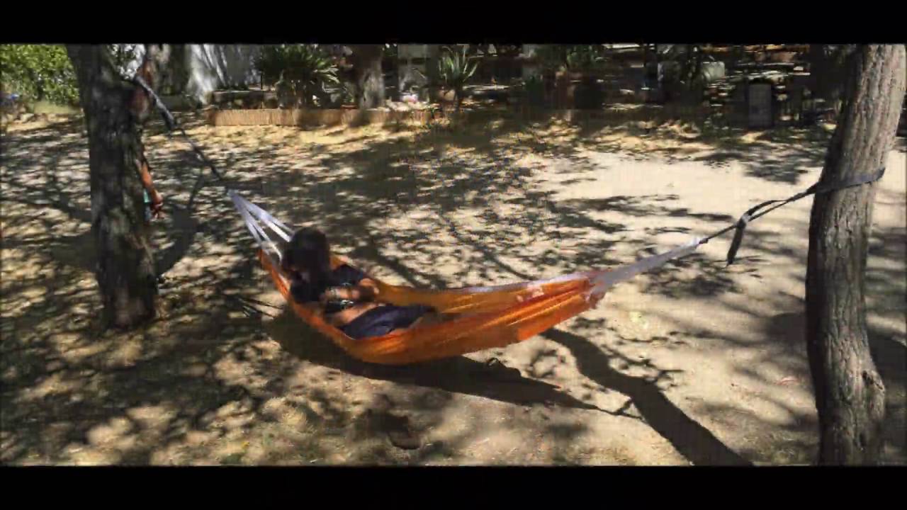 OUTAD Hamaca de Nailon Portátil, Fantástica hamaca portátil - YouTube