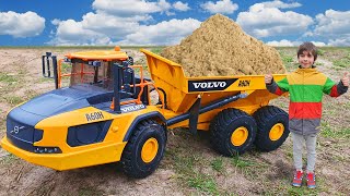 Funny Story about New Dump Truck Bruder Volvo A60H and Excavator JCB 5CX