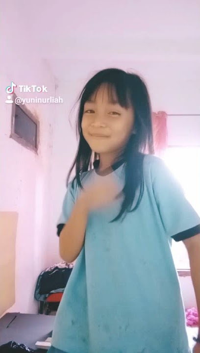 tik tok senyum mu menawan