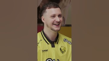 mezii: “Anchor is the hardest role, being the little ***** of the team.” 😭🍗