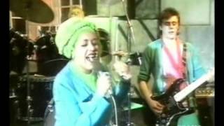 X-Ray Spex - The Day The World Turned Day-Glo (TOTP 1978)