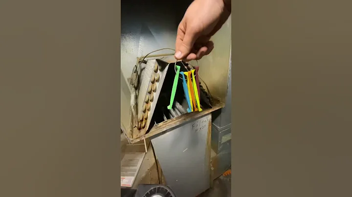 How to fix it up a froze up air conditioners. #HandsomeOrHandy #Handyman #Hvac #HomeMaintenance