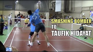 Taufik Hidayat plays in Men's Doubles?? The opponents continue to hit the powerful SMASHING.
