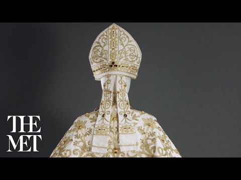 Heavenly Bodies: Fashion and the Catholic Imagination