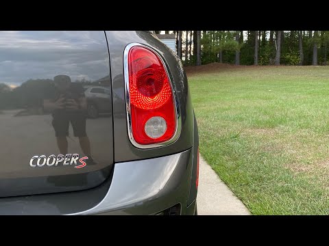 2011 Mini Cooper Countryman S All4 R60 taillight bulb replacement