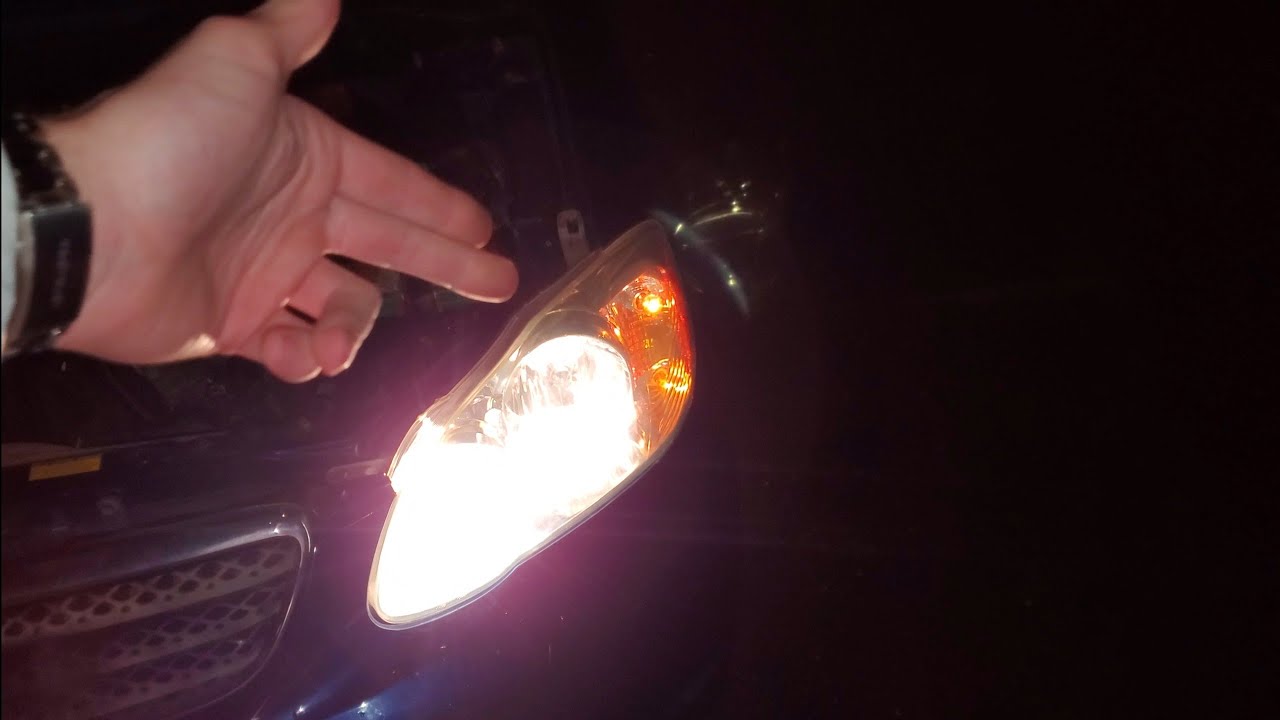 2007 Toyota Corolla Headlight Bulb Replacement, Headlight Fuses