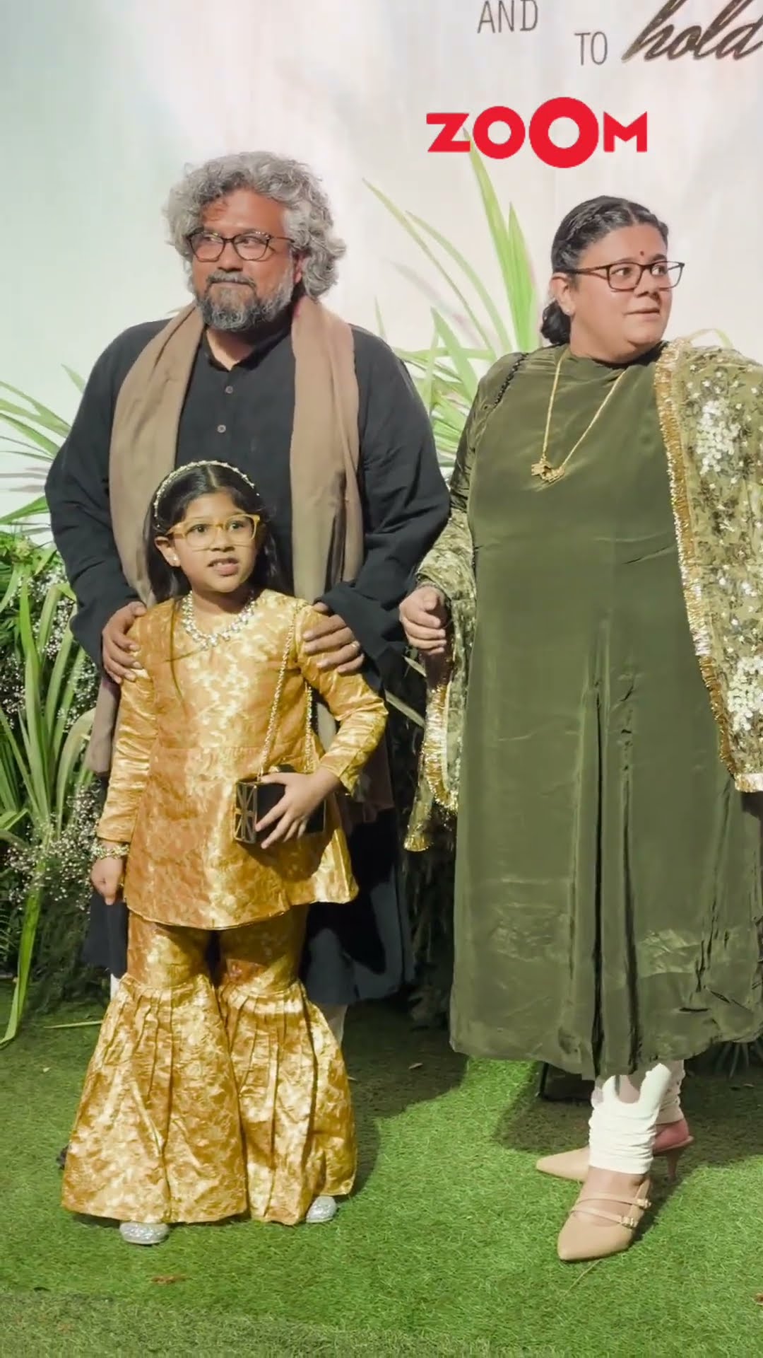 Jigra director Vasan Bala ARRIVES with family at Aaliyah Kashyap's wedding ? #shorts