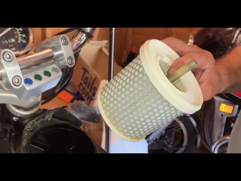 Yamaha XV535 Virago - Recommissioning (Part 6) Replace Air Filter