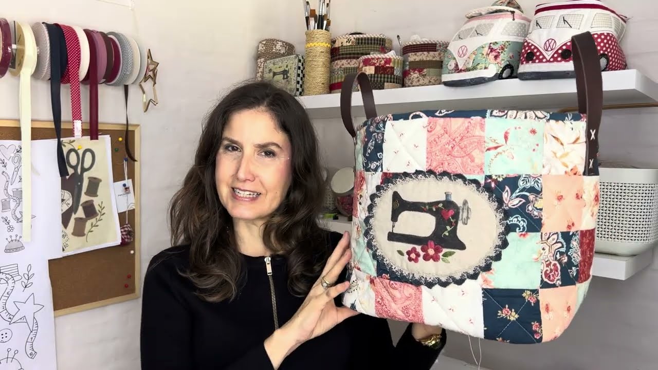 Воспользуйтесь остатками и узнайте, как сделать эту швейную корзину.