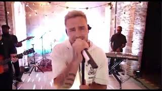 Liam Payne Singing (One Direction 18) at Veep Show 2021 | Here's To The Future