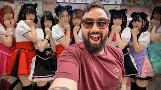 Inside a Maid Cafe in Tokyo, Japan ??