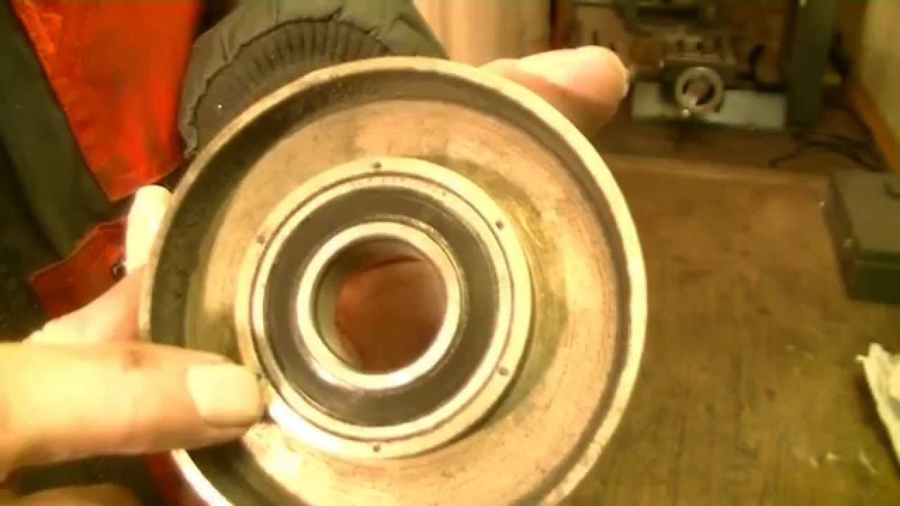 Replacing a ball bearing Replacing a ball bearing