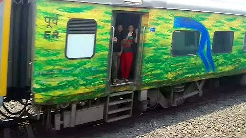 Himgiri Express Parallel Overtake At Masagram