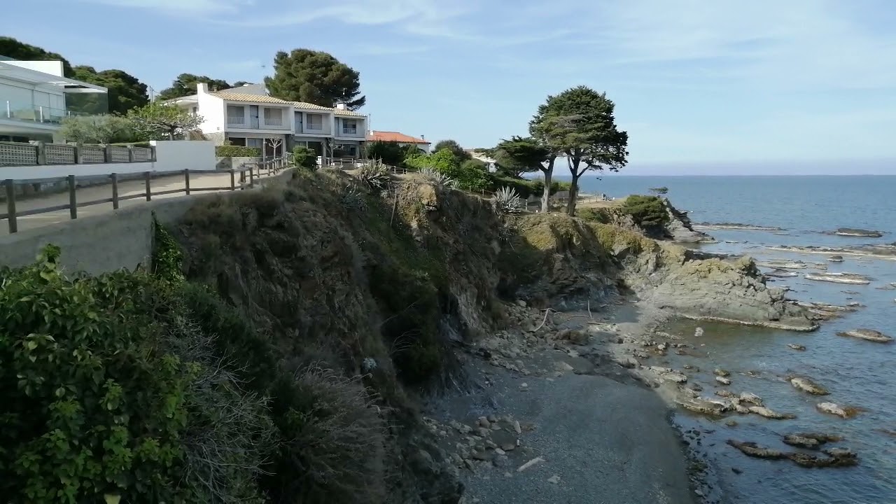 Walking tour Llançà Camino de Ronda Cliffs beaches part 1