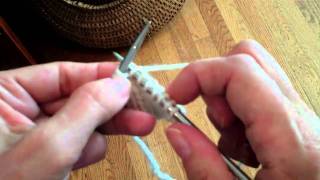 Arenda Holladay: Lesson 1-Swatch 2--Lifted increase in ribbing Resimi