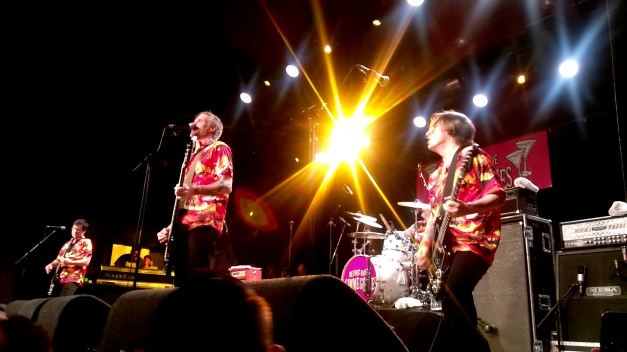 Me First And The Gimme Gimmes Who Put The Bomp Live Amsterdam 2017 Me first and the gimme gimmes who put the bomp live amsterdam 2017