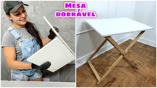 Mesa dobrável com pés removíveis. Muito fácil.