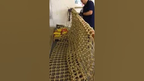 South West Play - A knotted Net Comes to Life