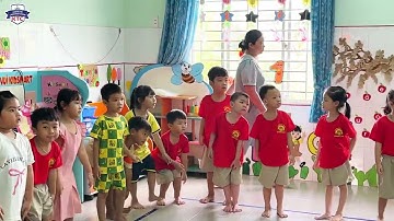 Tiết học tiếng Anh của các bé Trường Mẫu giáo Phước Lâm.