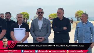 Refi̇k Bolat Sevenleri̇ni̇n Omuzlarinda Toprağa Veri̇ldi̇. Resimi