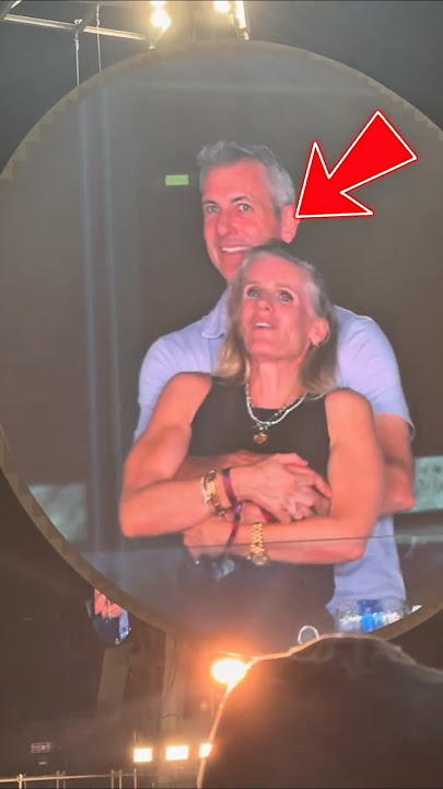 Coldplay Concert EXPOSED Office Affair🔥🤣
