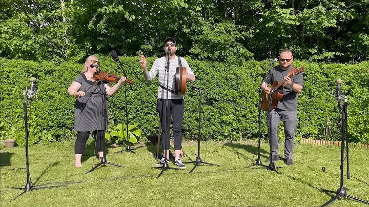 JigIT  - Garden Session - Tippin' it up to Nancy (...