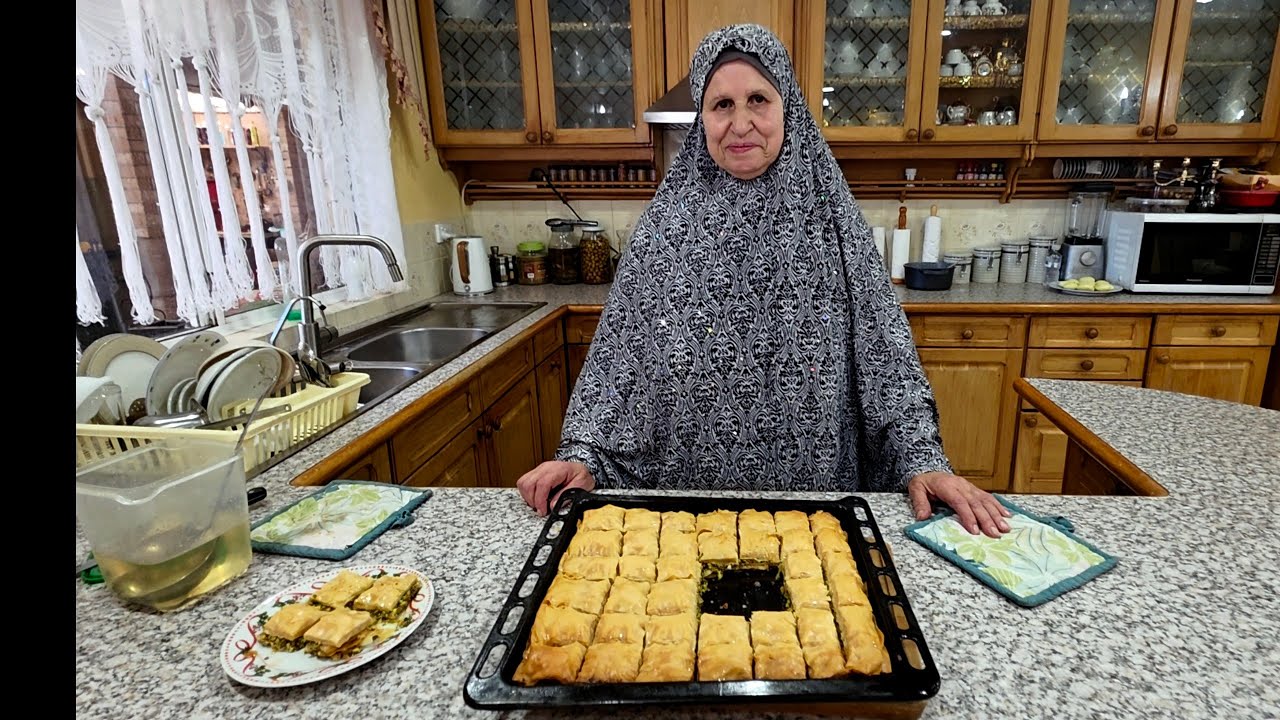 اسرع وانجح طريقه عمل البقلاوه بالفستق الحلبي و الدهن الحر 