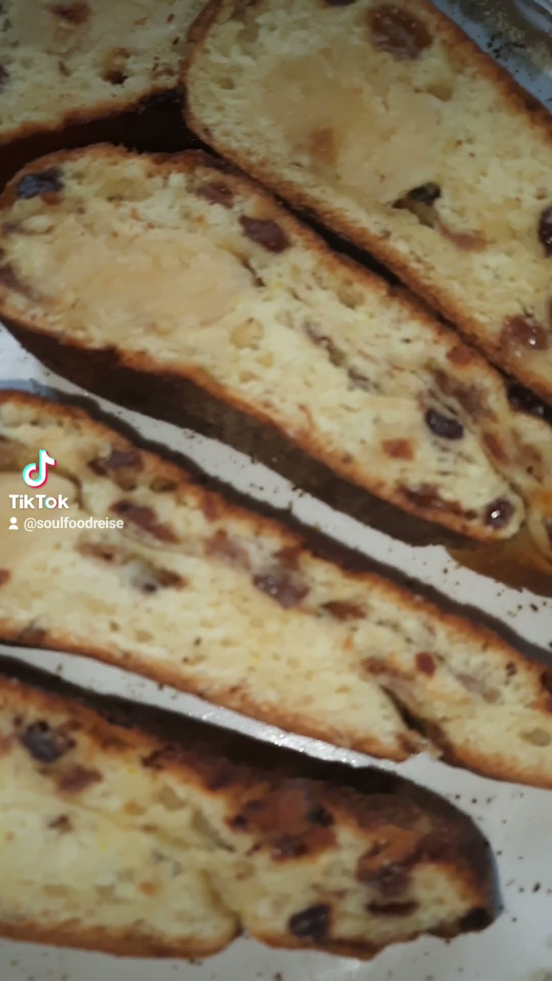 Glutenfreier Christstollen von der Bäckereo Leo 😍 - YouTube