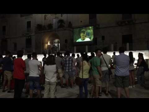 02.07.2016 - Il maxischermo in piazza Matteotti per Italia-Germania