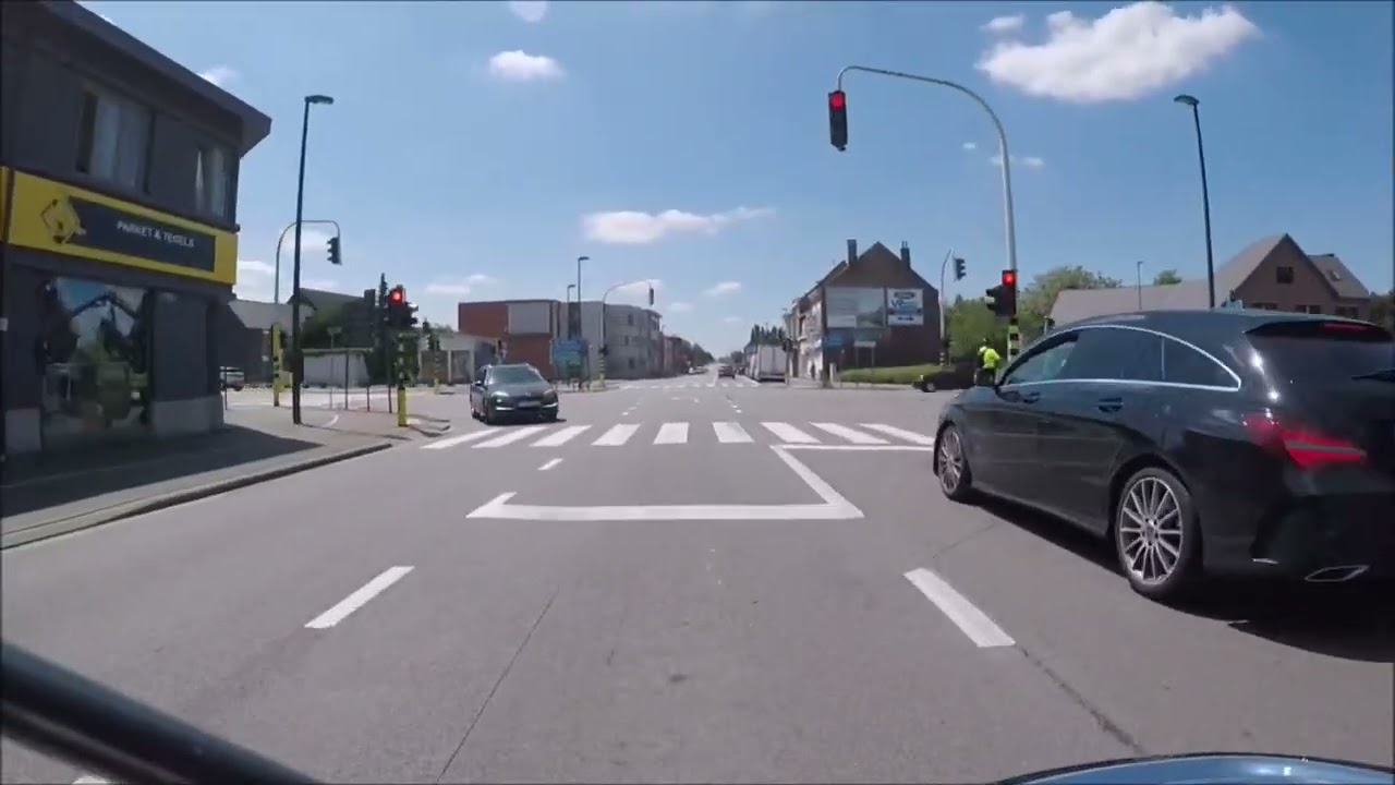 Sunday ride around eastern Brussels and Leuven, Belgium (2020 Low Rider)