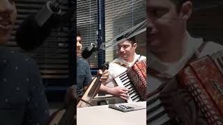 Αγαπώ Έναν Κουτσή Georgios Sakov Kostas Foulidis 2026