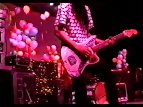 the Flaming Lips - Live at The Fairgrounds in OKC (1994) - YouTube