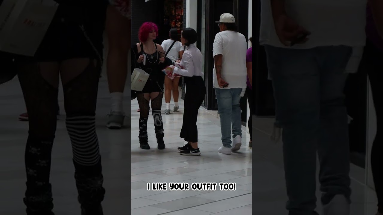 Kobeni Falling Prank at the Mall #shorts