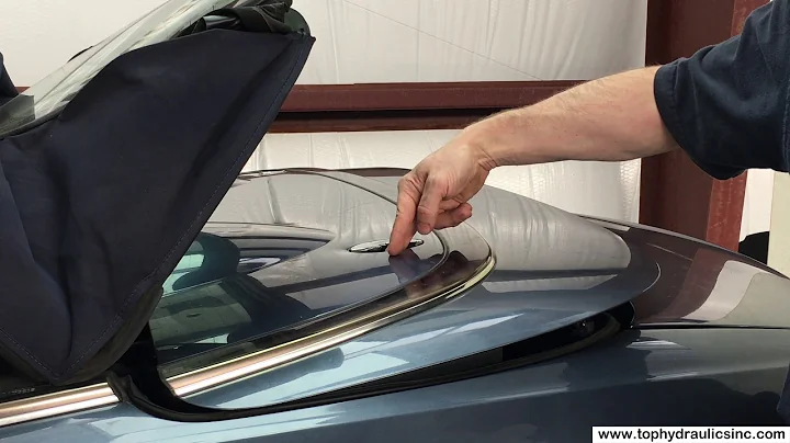 Mercedes CLK - Hướng dẫn sửa chữa các công tắc trên mui trần điện