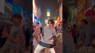 #JO1 | 'ANIMAL' Sudden appearance in Times Square 🗽 #JO1_ANIMAL #JO1_In_NorthAmerica #shorts