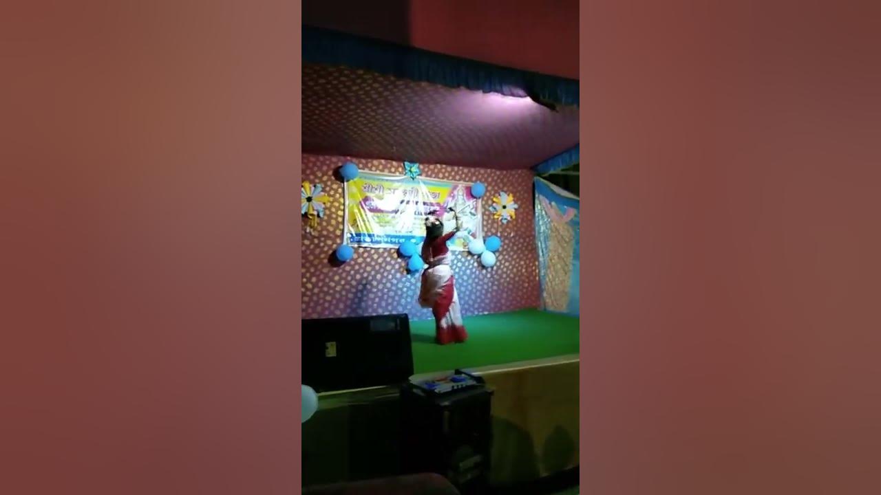 soumili pan dance video